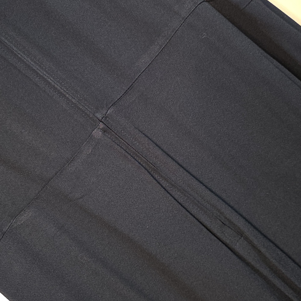 Women Maxi Dress, Black, 20WP, Preloved, Unlined, Zip-up In Back, Dry Clean - Picture 13 of 16